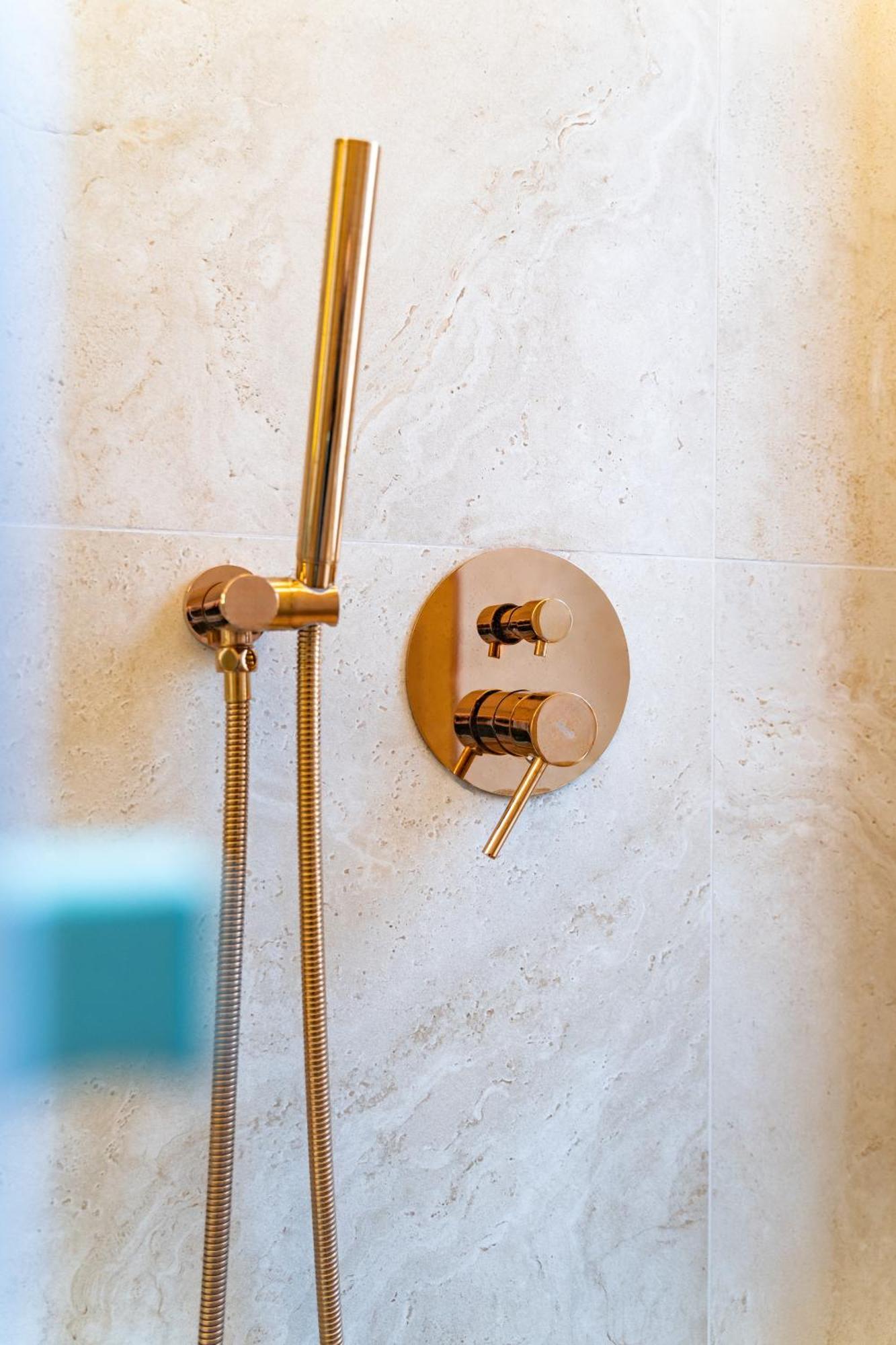 Lecco Antico Pozzo - Modern Suite エクステリア 写真